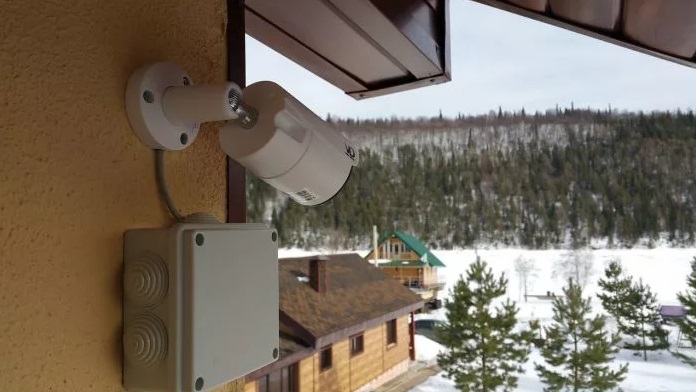 Установка камер видеонаблюдения в частном доме: законность и основные требования